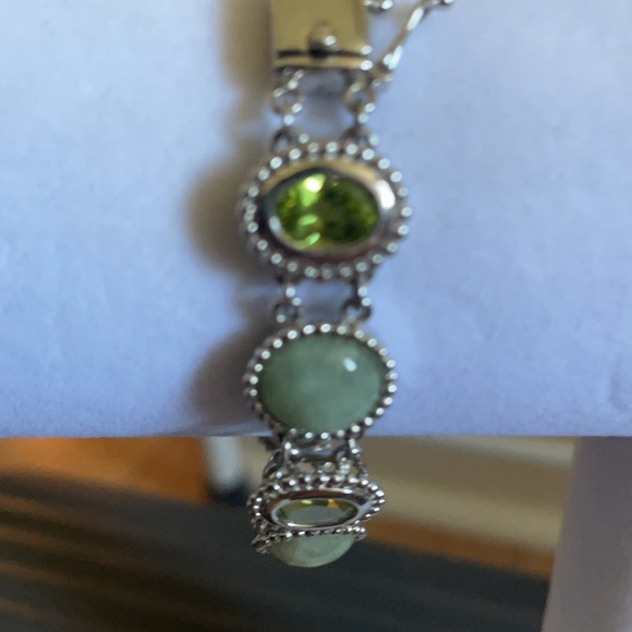 Jade peridot sterling sliver bracelet - Picture 3 of 7